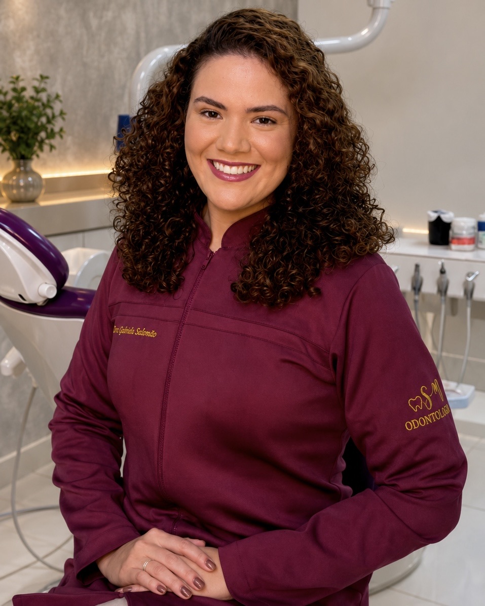 Dra. Gabriela Oliveira Salomão